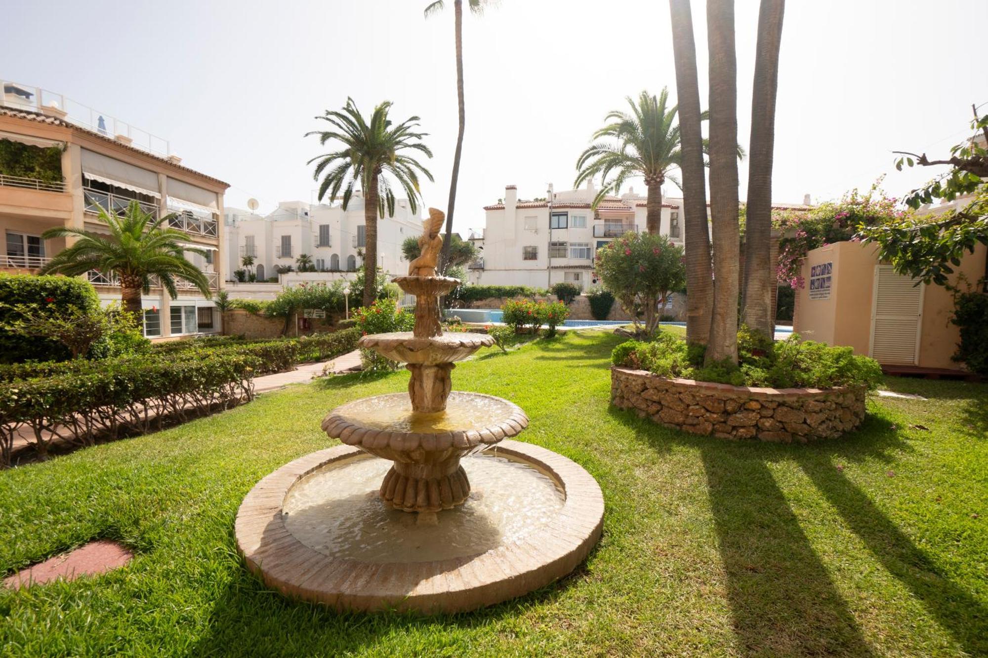 Nerja Jarales Menyber Apartment ภายนอก รูปภาพ